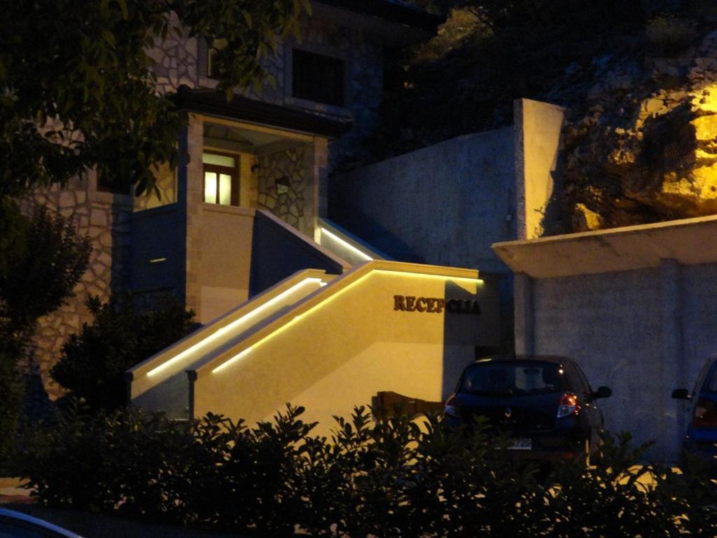 Spa&Hotel Studenac Trebinje Buitenkant foto