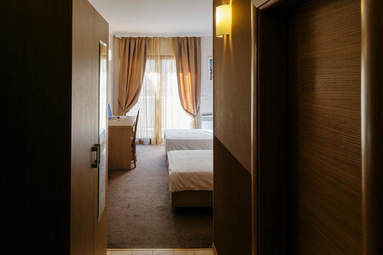 Spa&Hotel Studenac Trebinje Buitenkant foto